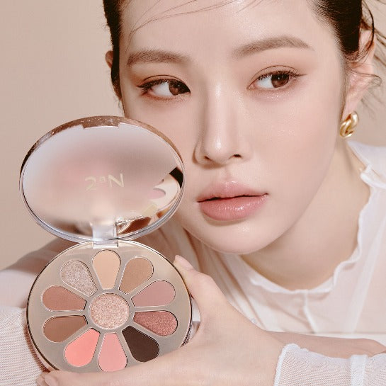 2AN Eyeshadow Palette #DailyBlossom Available on Seoulbazaar, your online store for trendy korean products.