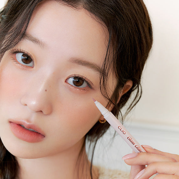 CLIO Glam Glitter Liner Available on Seoulbazaar, your online store for trendy korean products.