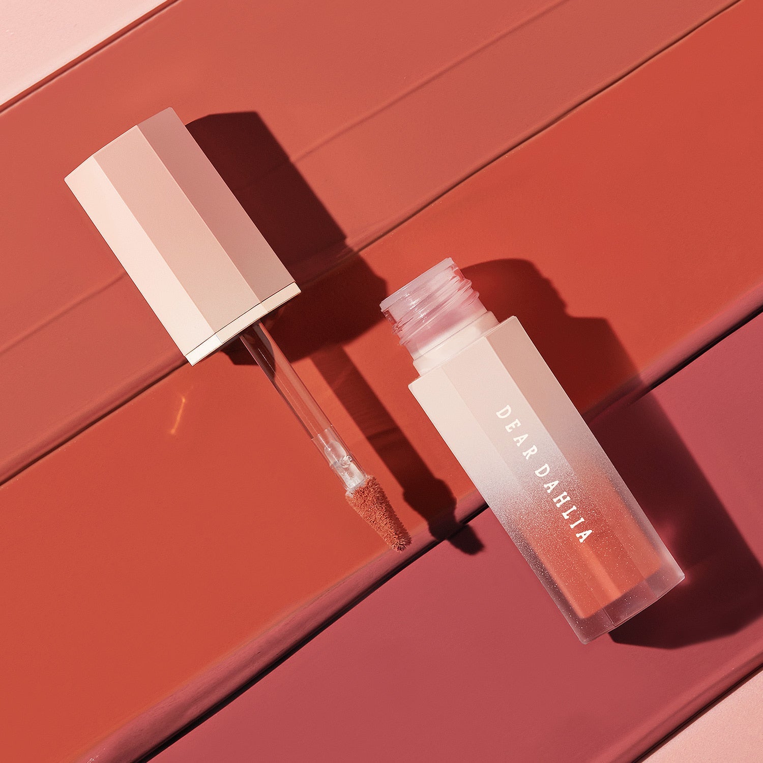 DEAR DAHLIA Blooming Edition Petal Touch Plumping Lip Velour disponible sur Ma petite Coree, ton Eshop 100% K-beauty en direct de Seoul