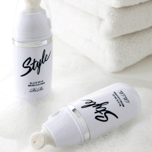 RIRE Style Blackhead Brush Cleanser 20ml Available on Seoulbazaar, your online store for trendy korean products.