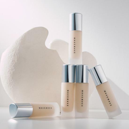 WAKEMAKE Water Velvet Cover Foundation Available on Seoulbazaar, your online store for trendy korean products.