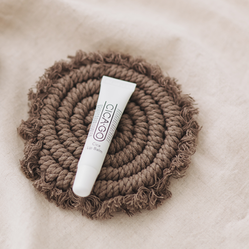 ISOI Cica Go Cica Lip Balm Available on Seoulbazaar, your online store for trendy korean products.