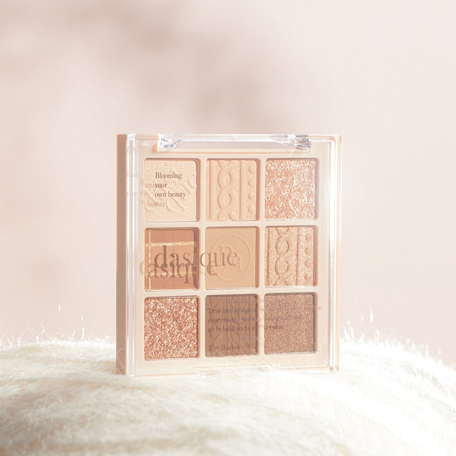 DASIQUE Shadow Palette #15 Beige Knit Available on Seoulbazaar, your online store for trendy korean products.
