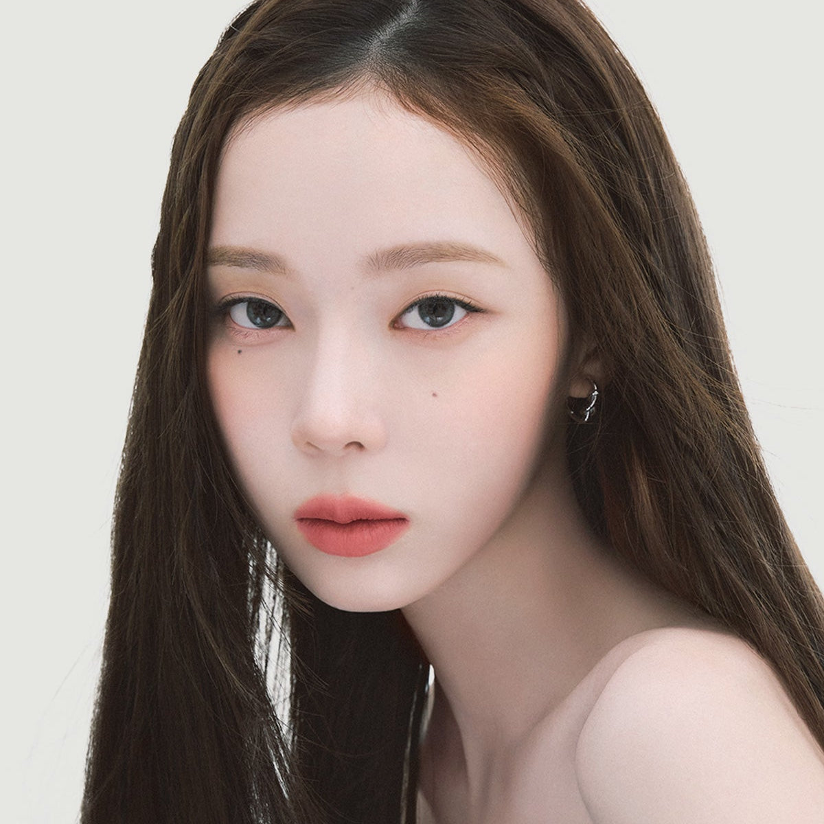 ESPOIR THE BROW EASY SHAPING PENCIL disponible sur Ma petite Coree, ton Eshop 100% K-beauty en direct de Seoul