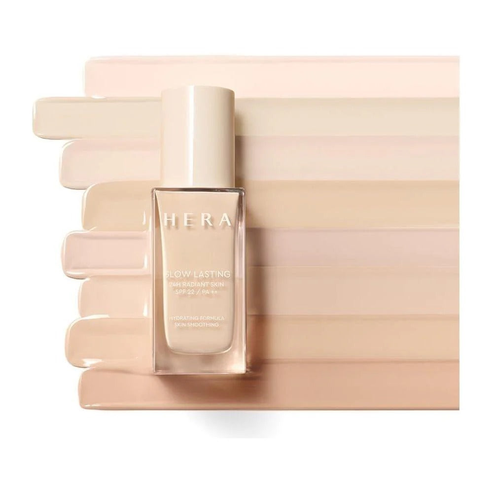 HERA Glow Lasting 24H Radiant Skin SPF22 PA++ 30g bottle on gradient background