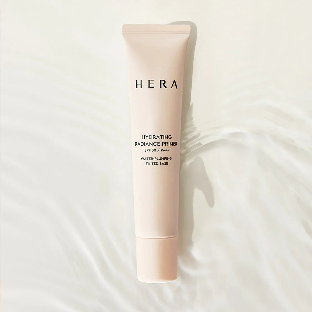 Alt Tag: HERA Hydrating Radiant Primer SPF30 PA++ 35ml showcased on a textured background