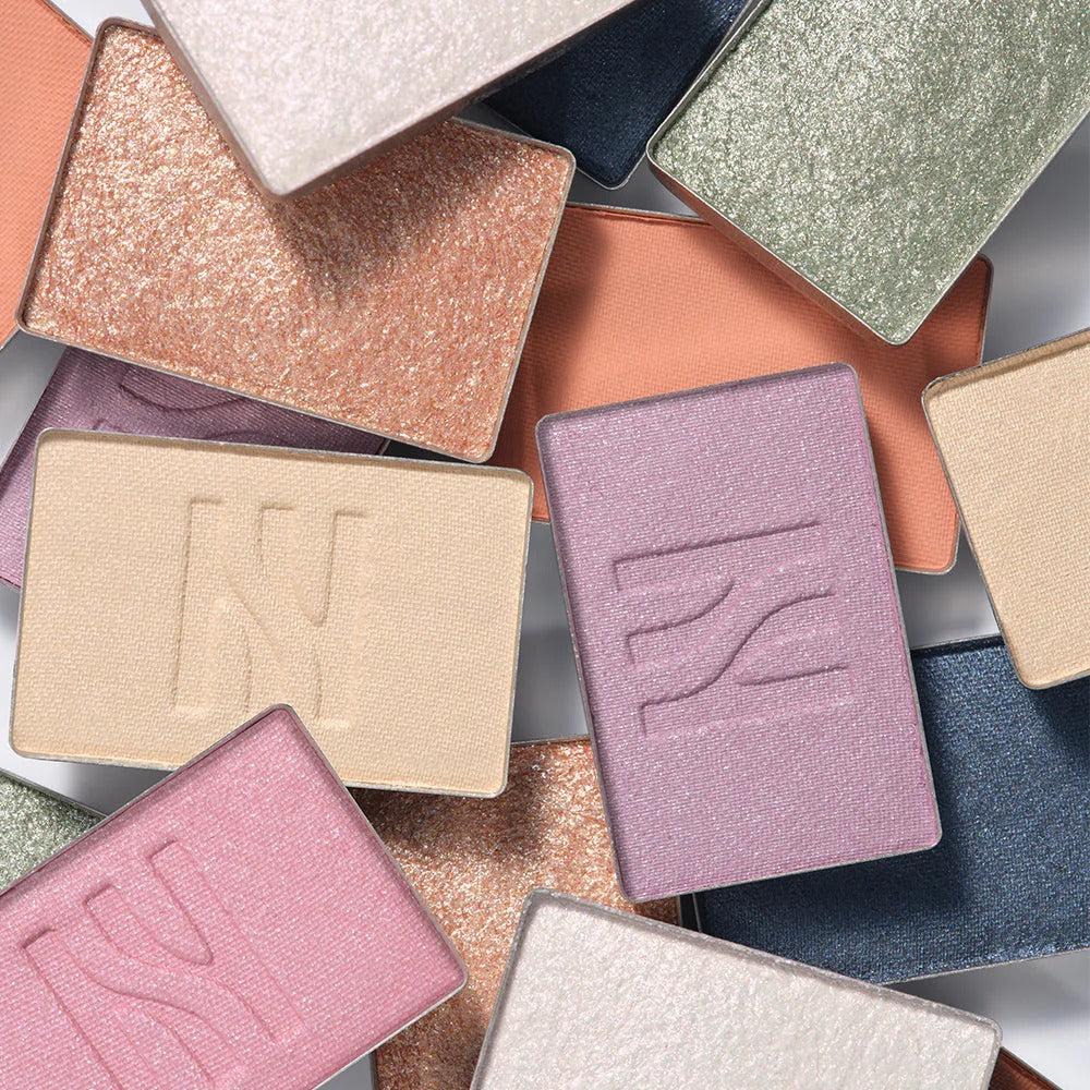 HERA Quad Eye Color showcasing a palette of vibrant shades for a perfect eye look.