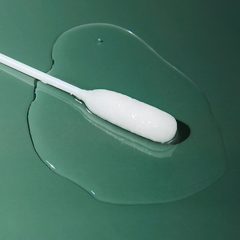 Close-up of a cotton swab with liquid, part of the HIDIFF Royal Soft Clean Kit.