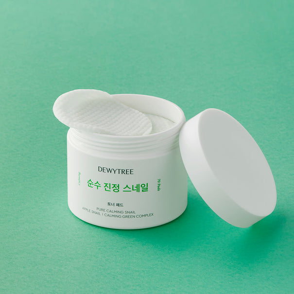 DEWYTREE Pure Calming Snail Apple Snail Toner Pads x70 Available on Seoulbazaar, your online store for trendy korean products.