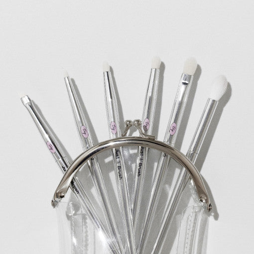 TOOQ Just Tooq Brush Available on Seoulbazaar, your online store for trendy korean products.