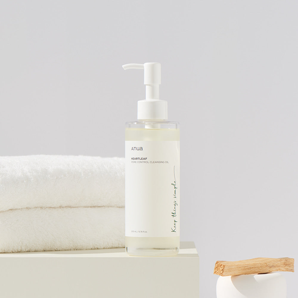 ANUA Heartleaf Pore Control Cleansing Oil 200ml Available on Seoulbazaar, your online store for trendy korean products.